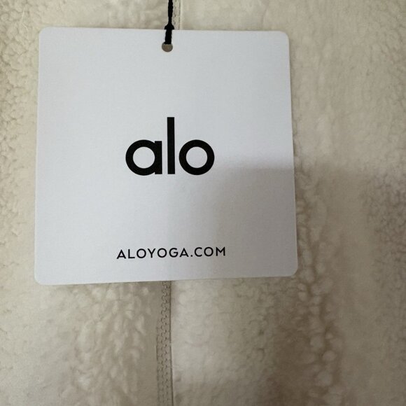 Alo Yoga White Foxy Sherpa Jacket - Picture 3 of 10